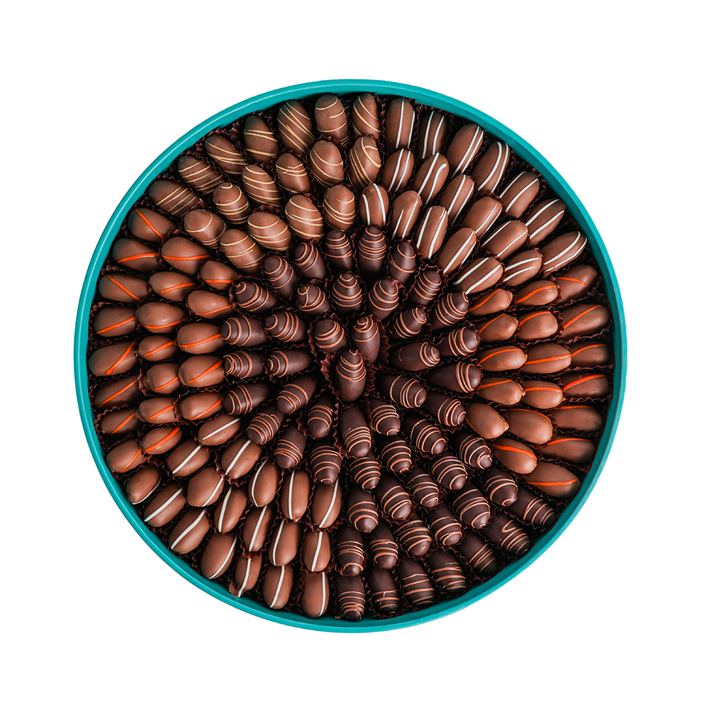 Picture of Daima Dates Chocolate Big Round Window Tray 1838gm