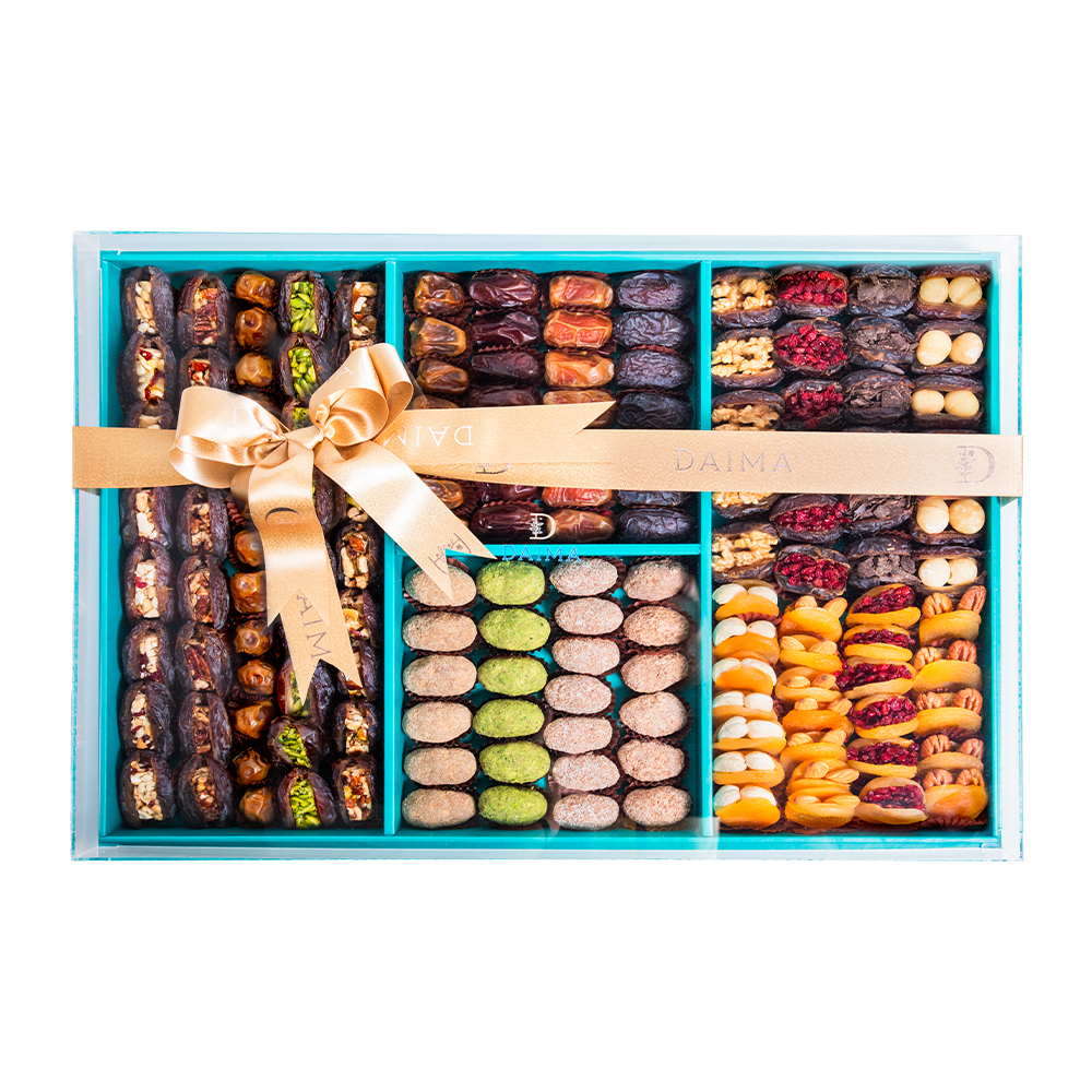 Picture of Daima Stuffed Dates Rectangular 4 Divided Set 3700gm